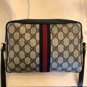 Gucci Crossbody bag